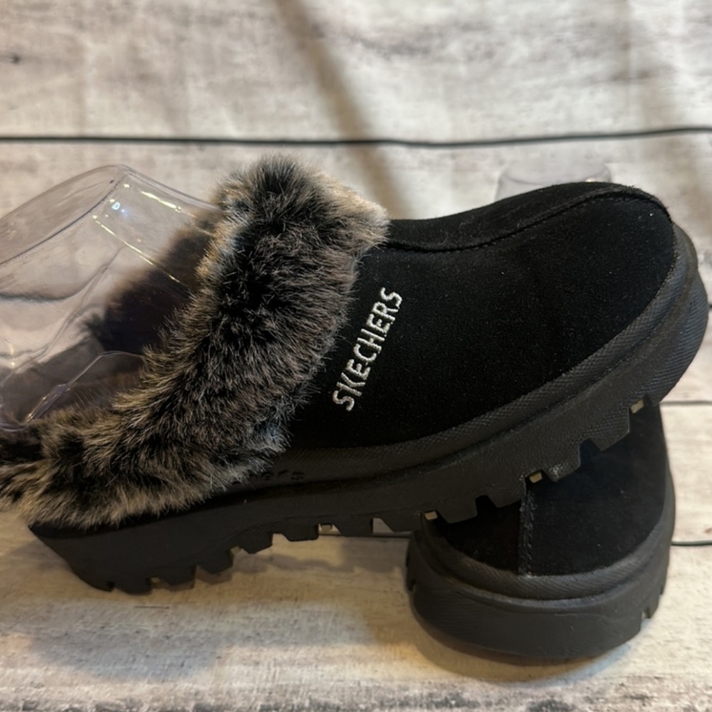 Skechers Shindigs fortress shoes suede fur lining - Picture 2 of 6
